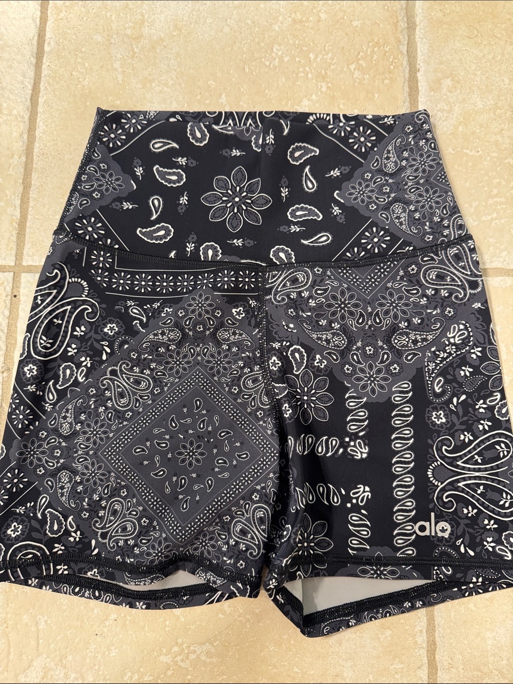 ALO Yoga Black Bandana Print Athletic Shorts